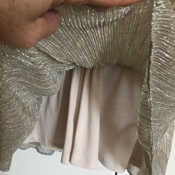 Formal and flattering top - Picture 4 of 8